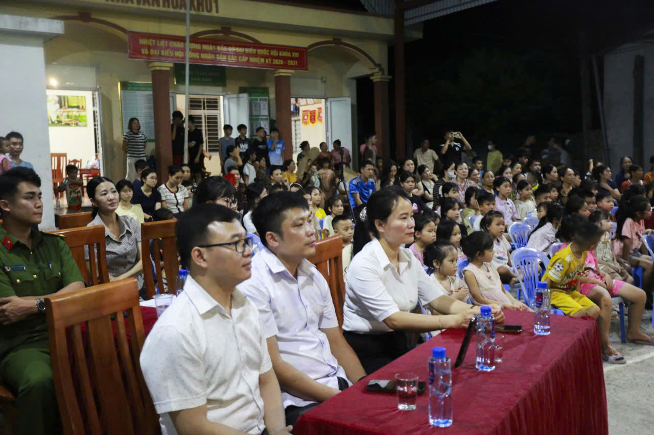 Hình ảnh buổi sinh hoạt